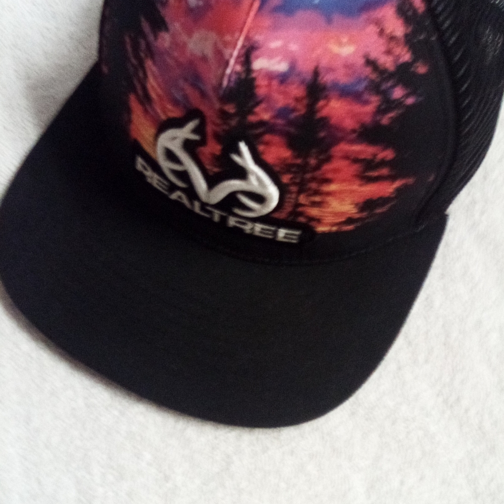 Captivating headwear realtree rainbow baseball cap
